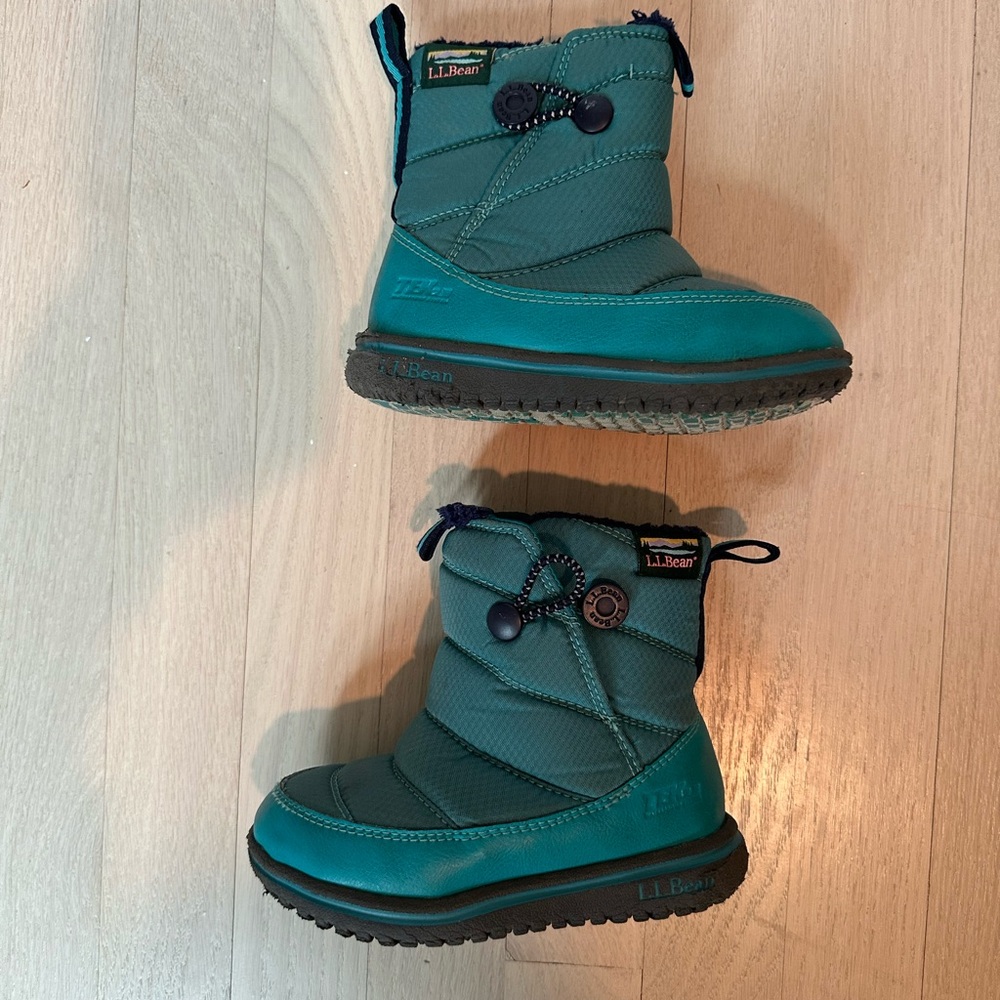 L.L. Bean Kids' Aqua Snow Boots